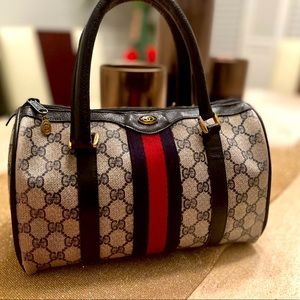 VTG 1980’s Authentic GUCCI Navy Boston Doctor Bag